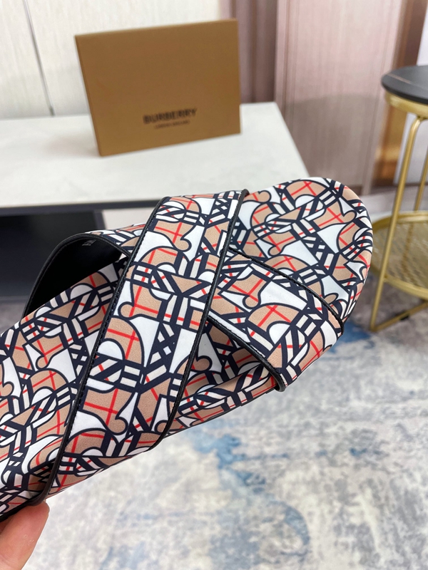 サンダル着用イメージ
